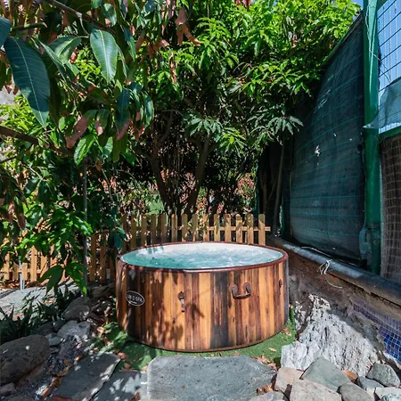 Nature In Quiet Montain - Private Jaccuzi And Garden, Wifi - La Lezardiere