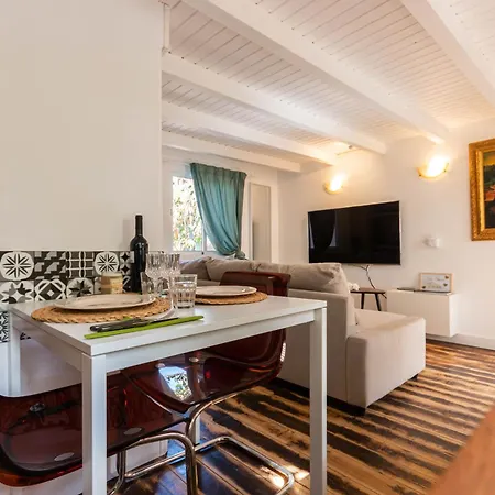 Holiday home Nature In Quiet Montain - Private Jaccuzi And Garden, Wifi - La Lezardiere *