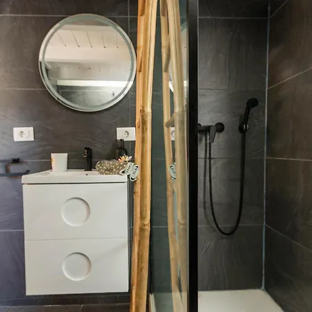 Casa de Férias Nature In Quiet Montain - Private Jaccuzi And Garden, Wifi - La Lezardiere